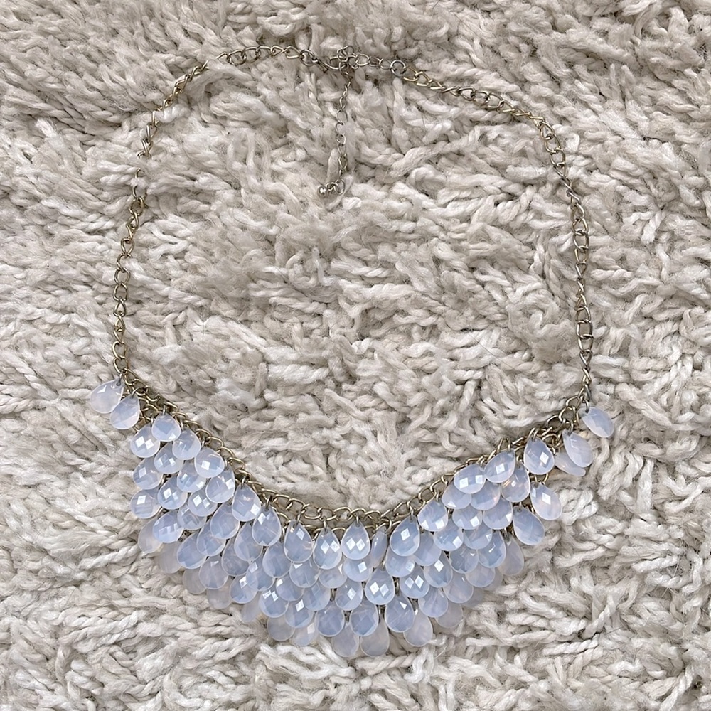 Layered Feather Aesthetic Short Statement Necklace, Gold Chain